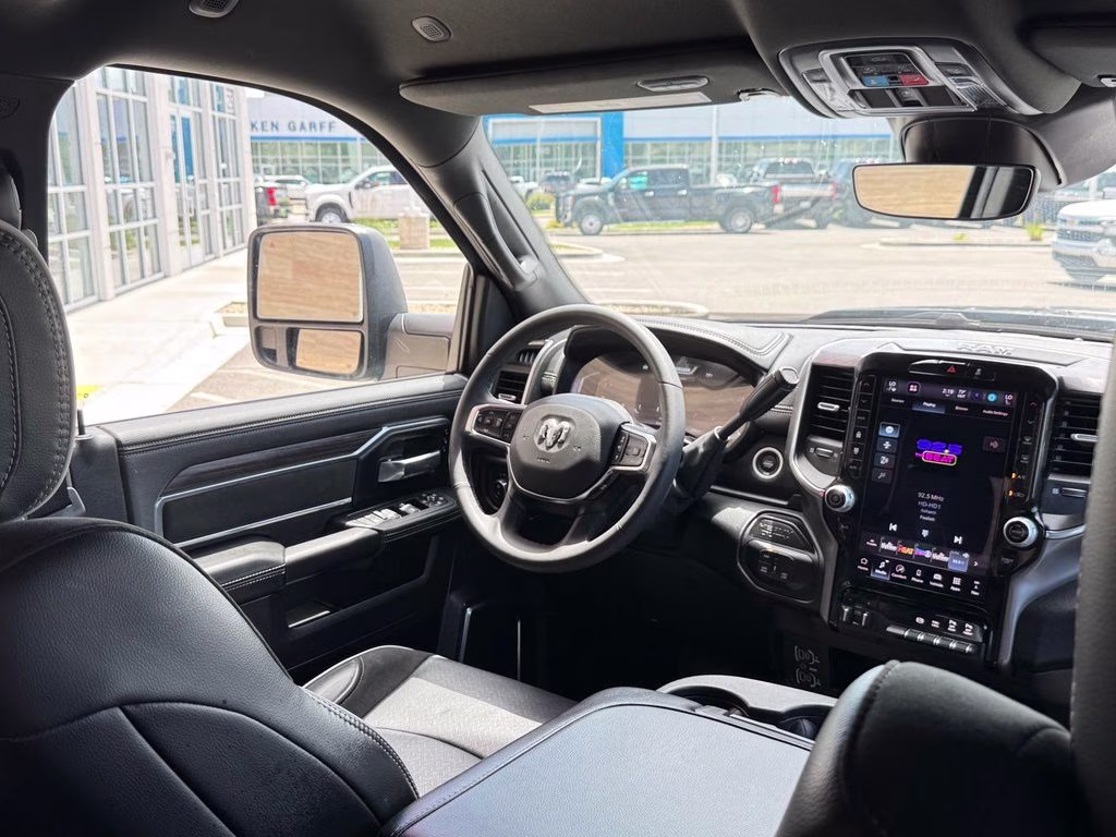 2026 Diamond Black Crystal Pearlcoat Ram 2500 Laramie 4X4 Truck