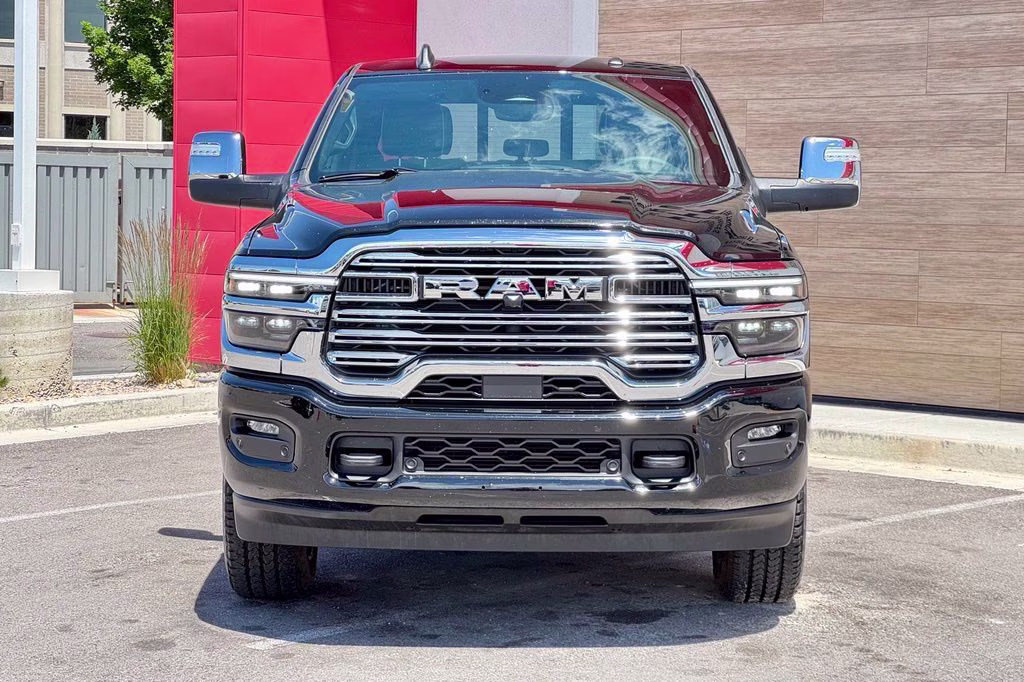 2026 Diamond Black Crystal Pearlcoat Ram 2500 Laramie 4X4 Truck