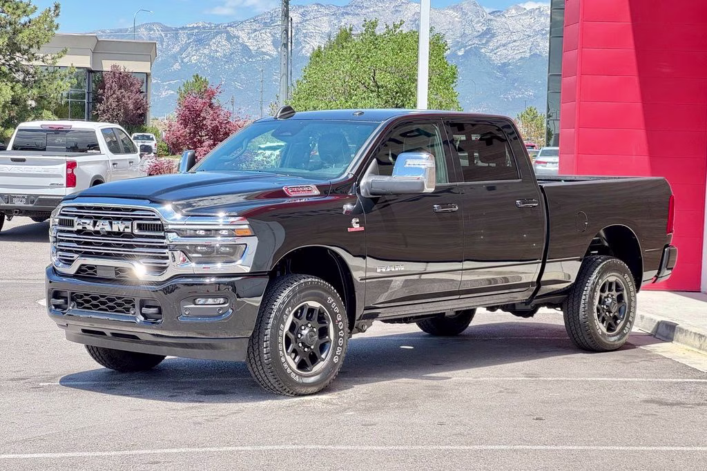 2026 Diamond Black Crystal Pearlcoat Ram 2500 Laramie 4X4 Truck