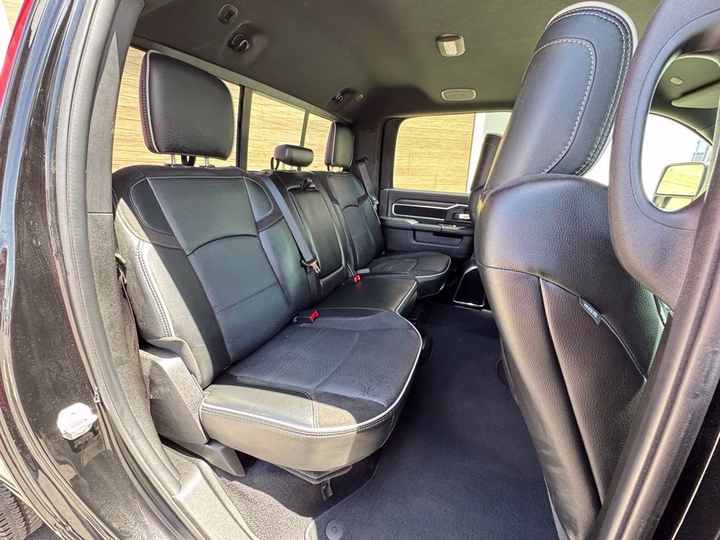 2026 Diamond Black Crystal Pearlcoat Ram 2500 Laramie 4X4 Truck