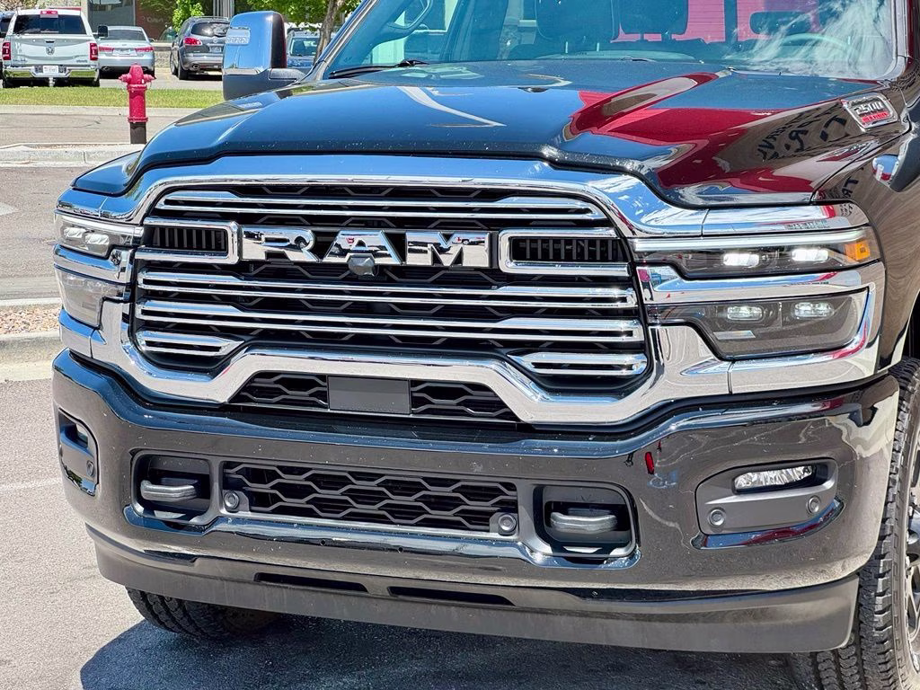 2026 Diamond Black Crystal Pearlcoat Ram 2500 Laramie 4X4 Truck