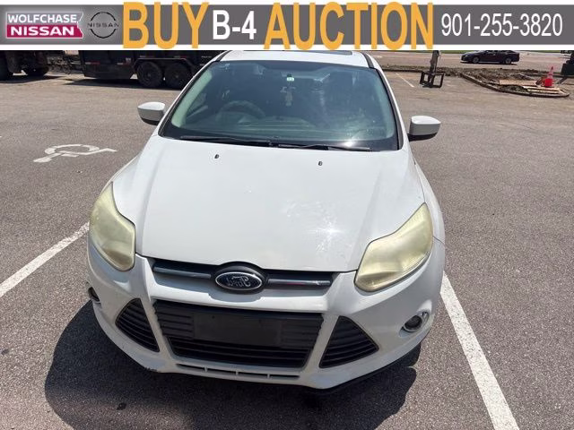 2012 Ford Focus Sedan SE's photo