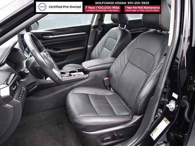 2024 Super Black Clearcoat Nissan Altima 2.0 SR FWD Sedan