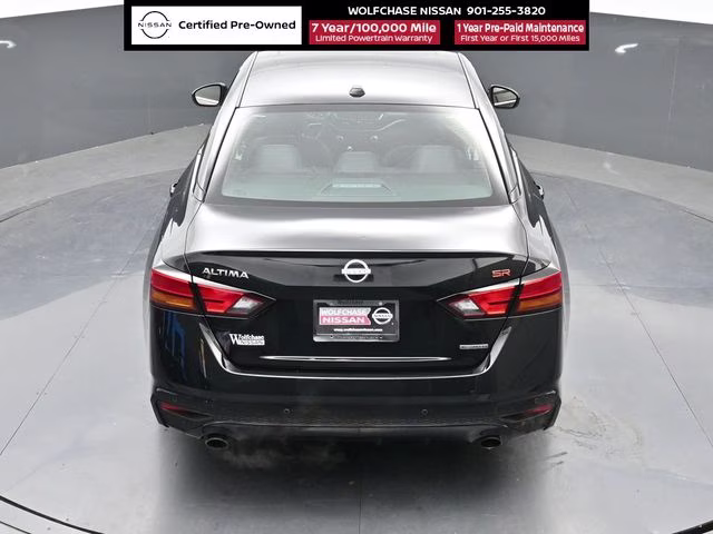 2024 Super Black Clearcoat Nissan Altima 2.0 SR FWD Sedan