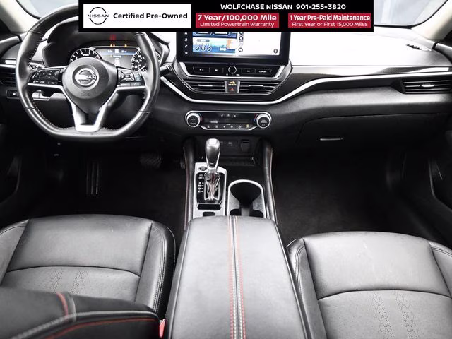 2024 Super Black Clearcoat Nissan Altima 2.0 SR FWD Sedan