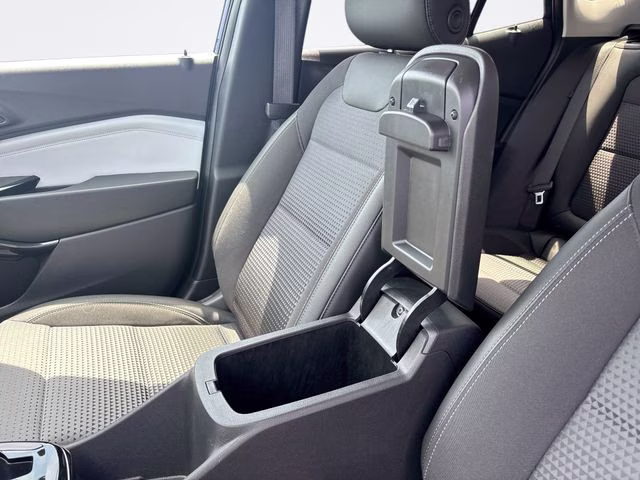2024 Blue Chevrolet Trax LT FWD SUV