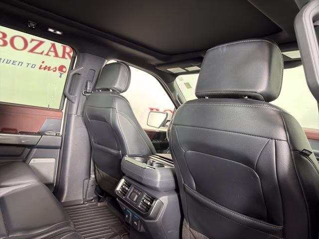 2023 White Metallic Ford F-150 Lariat 4X4 Truck