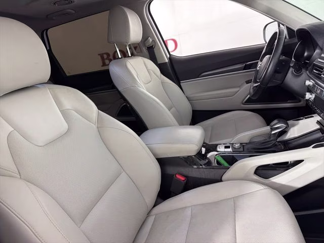 2022 White Pearl Kia Telluride S FWD SUV