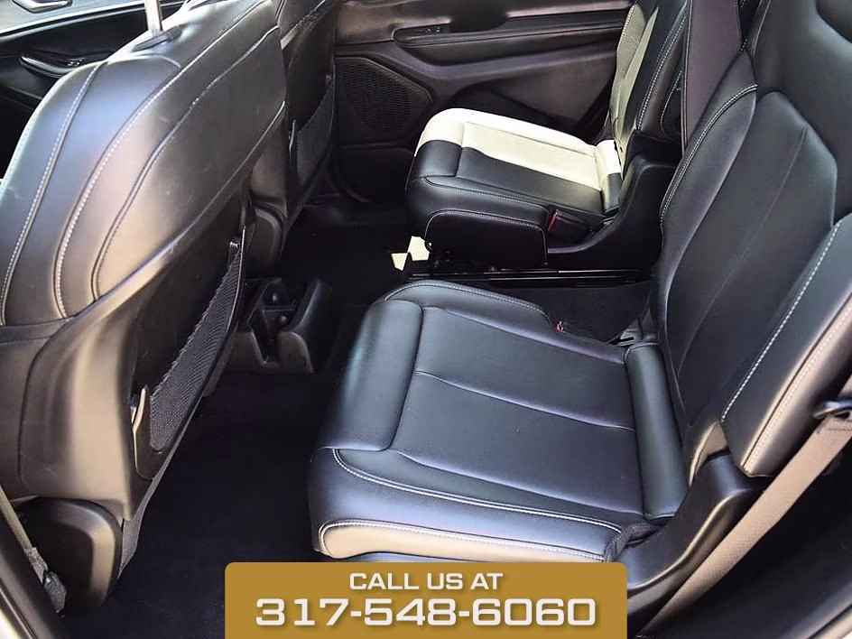 2023 Silver Jeep Grand Cherokee L Limited 4X4 SUV