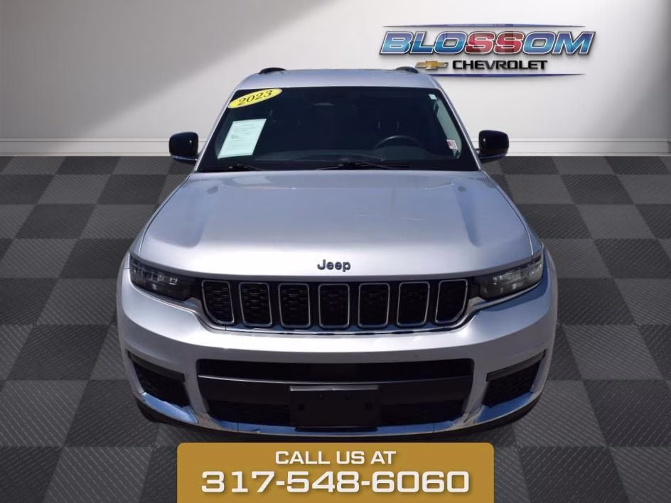 2023 Silver Jeep Grand Cherokee L Limited 4X4 SUV