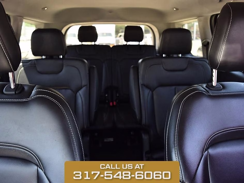 2023 Silver Jeep Grand Cherokee L Limited 4X4 SUV