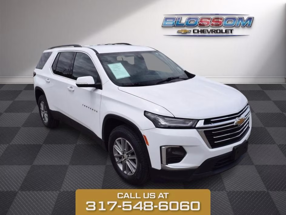2023 Summit White Chevrolet Traverse LT FWD SUV