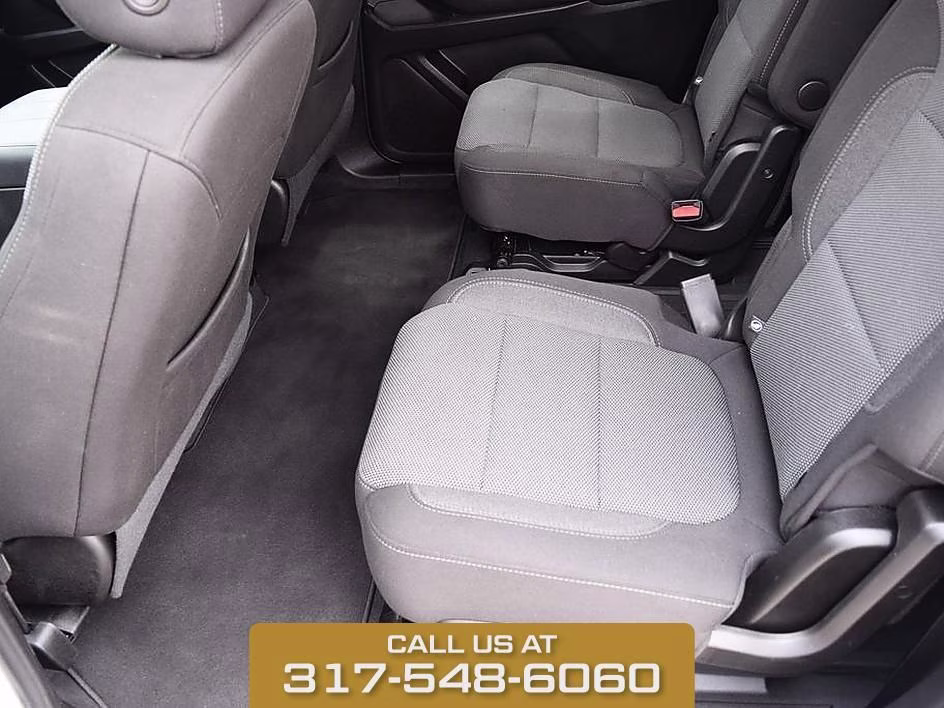 2023 Summit White Chevrolet Traverse LT FWD SUV