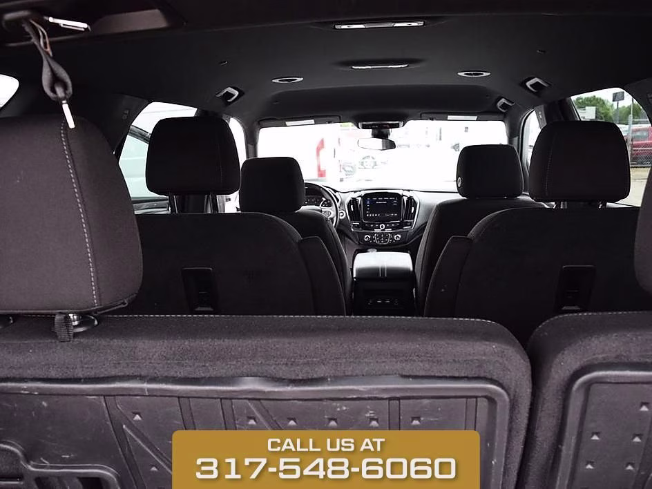 2023 Summit White Chevrolet Traverse LT FWD SUV