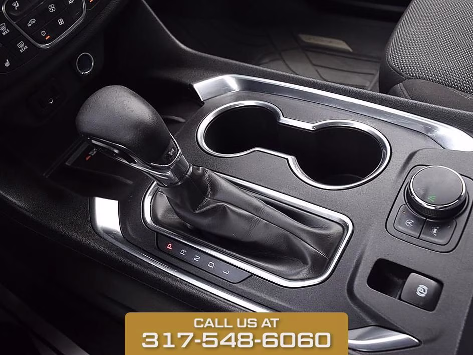 2023 Summit White Chevrolet Traverse LT FWD SUV