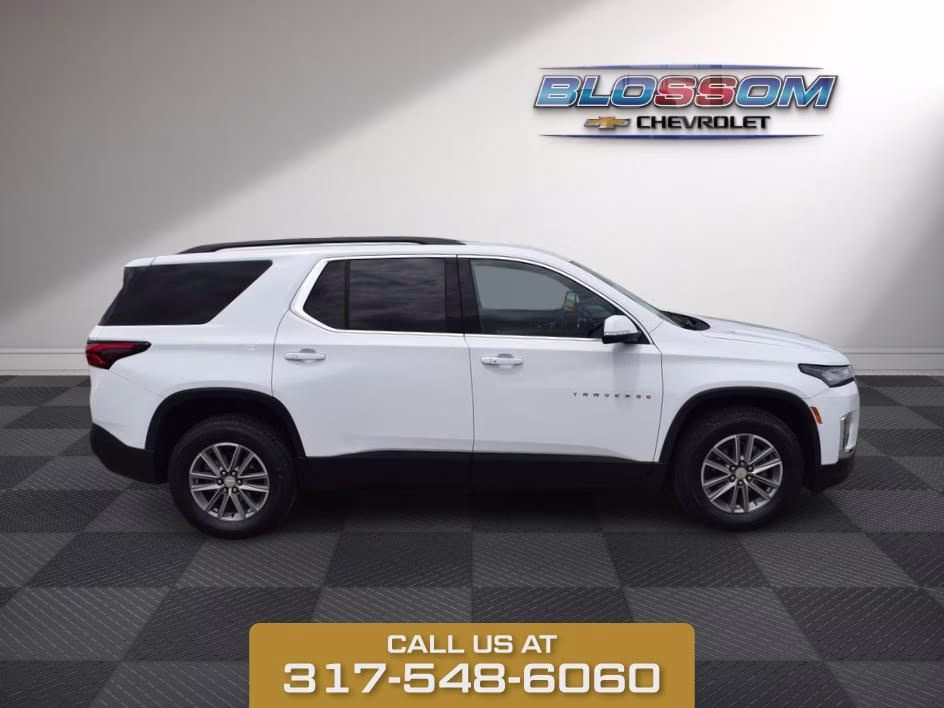 2023 Summit White Chevrolet Traverse LT FWD SUV