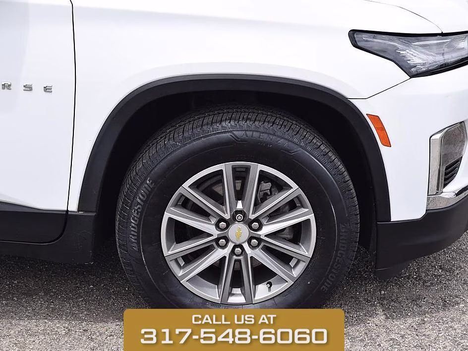 2023 Summit White Chevrolet Traverse LT FWD SUV