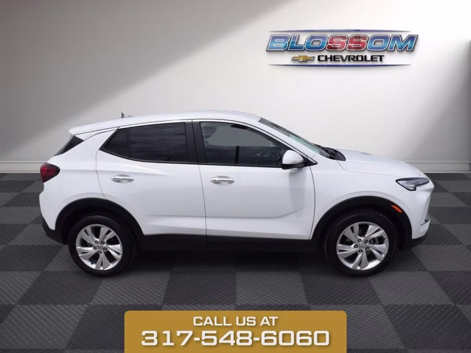 2025 Summit White Buick Encore GX Preferred FWD SUV