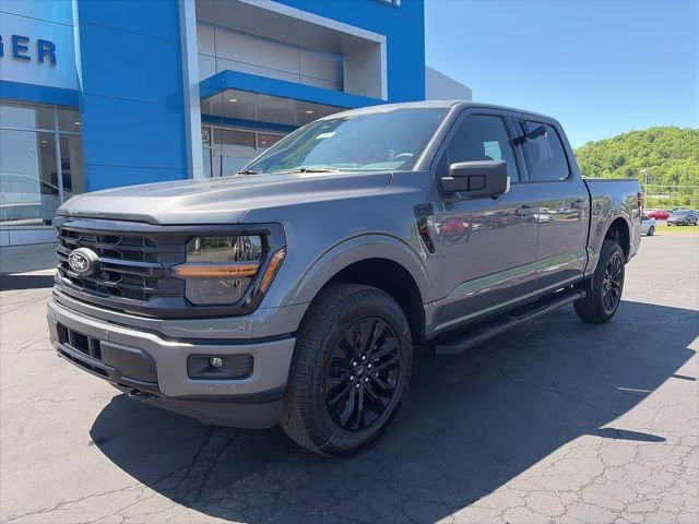 Carbonized Gray Metallic 2026 Ford F-150 XLT SuperCrew 4WD Pickup Truck Four-Wheel Drive Automatic