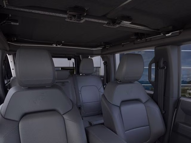 2026 Oxford White Ford Bronco Badlands 4X4 SUV
