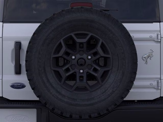2026 Oxford White Ford Bronco Badlands 4X4 SUV