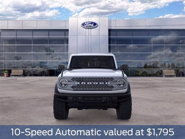2026 Oxford White Ford Bronco Badlands 4X4 SUV