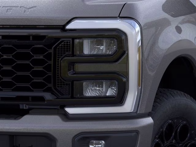 2026 Gray Metallic Ford Super Duty F-250 SRW Lariat 4X4 Truck
