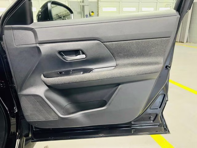 2025 Super Black Nissan Kicks SV FWD SUV