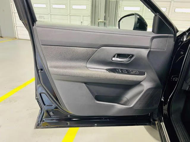 2025 Super Black Nissan Kicks SV FWD SUV