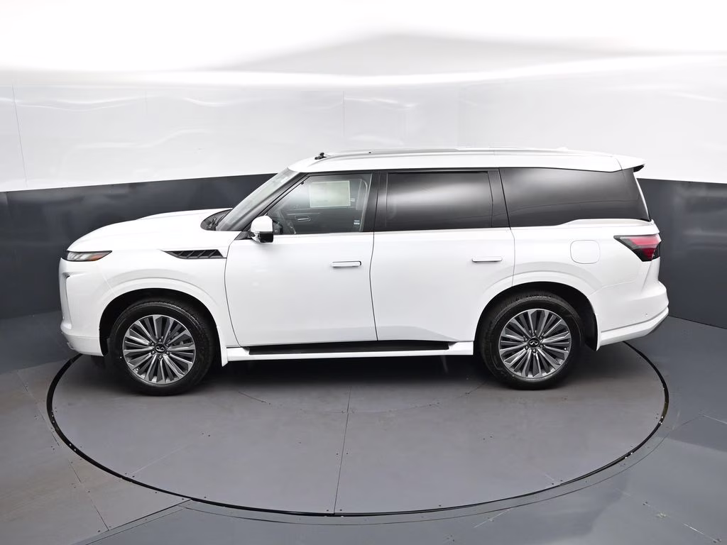 2026 White INFINITI QX80 LUXE RWD SUV