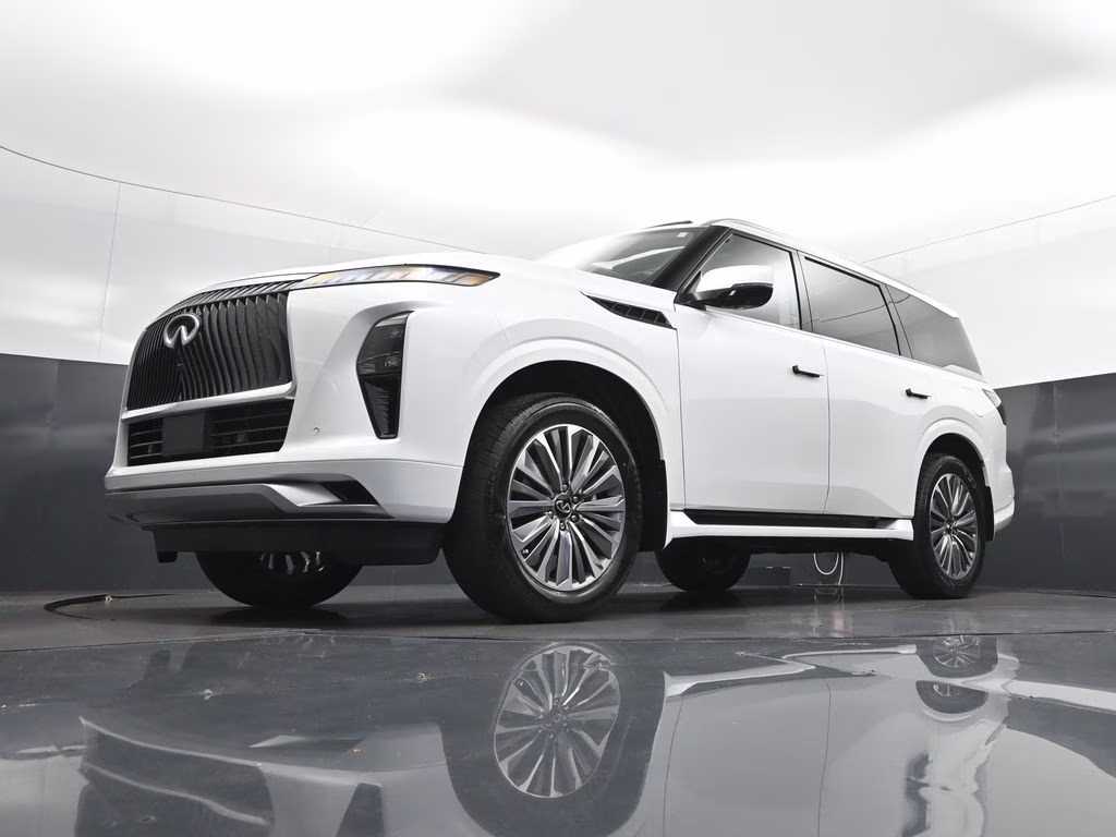 2026 White INFINITI QX80 LUXE RWD SUV