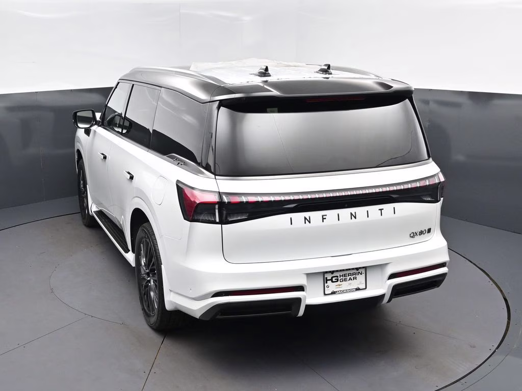 2026 White / Black INFINITI QX80 AUTOGRAPH 4X4 SUV