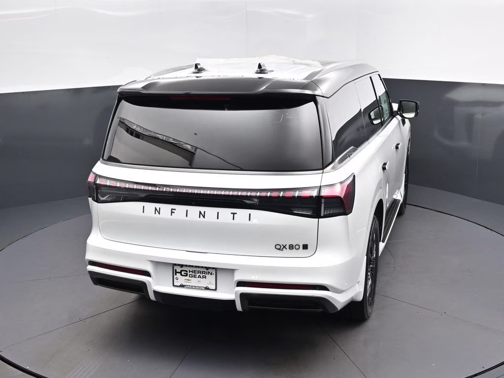 2026 White / Black INFINITI QX80 AUTOGRAPH 4X4 SUV
