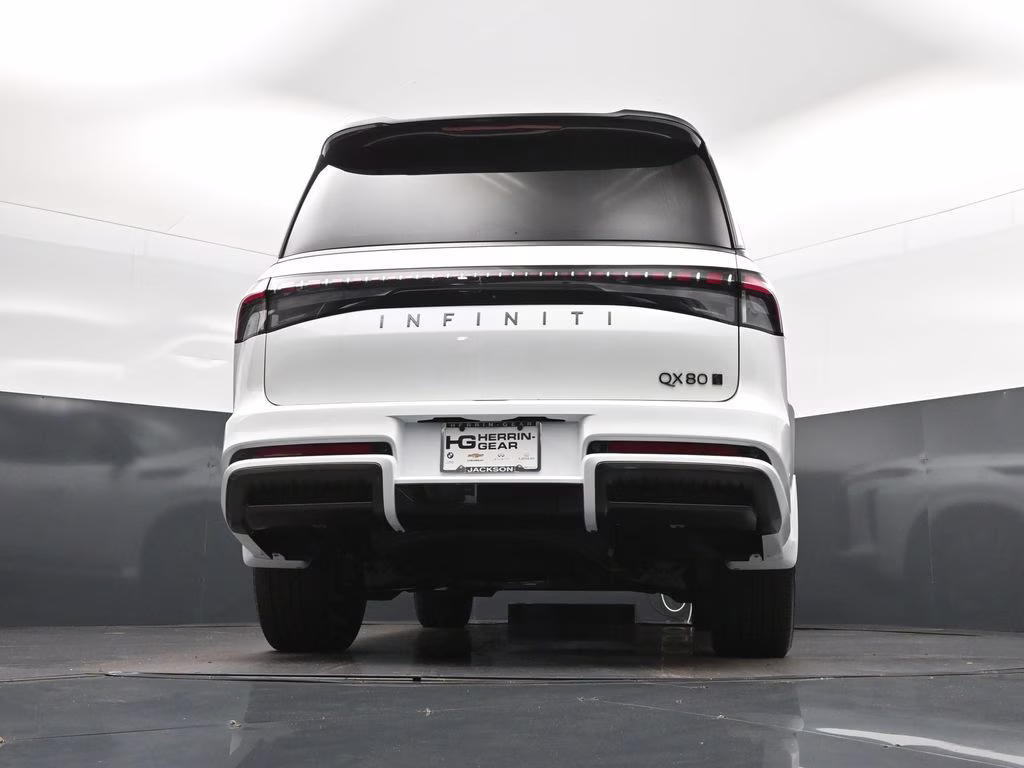 2026 White / Black INFINITI QX80 AUTOGRAPH 4X4 SUV