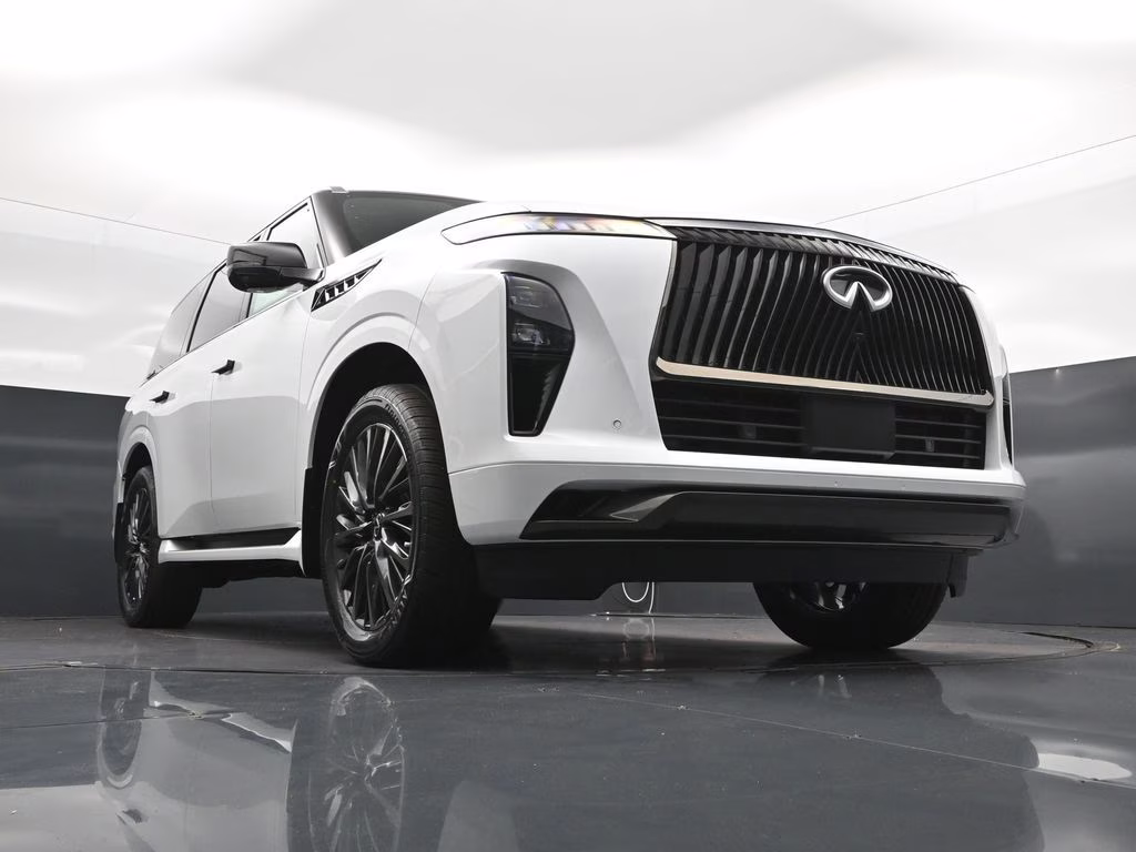 2026 White / Black INFINITI QX80 AUTOGRAPH 4X4 SUV