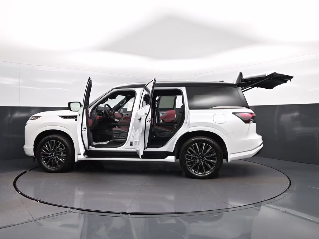 2026 White / Black INFINITI QX80 AUTOGRAPH 4X4 SUV