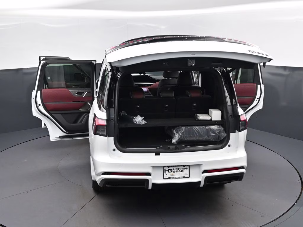 2026 White / Black INFINITI QX80 AUTOGRAPH 4X4 SUV