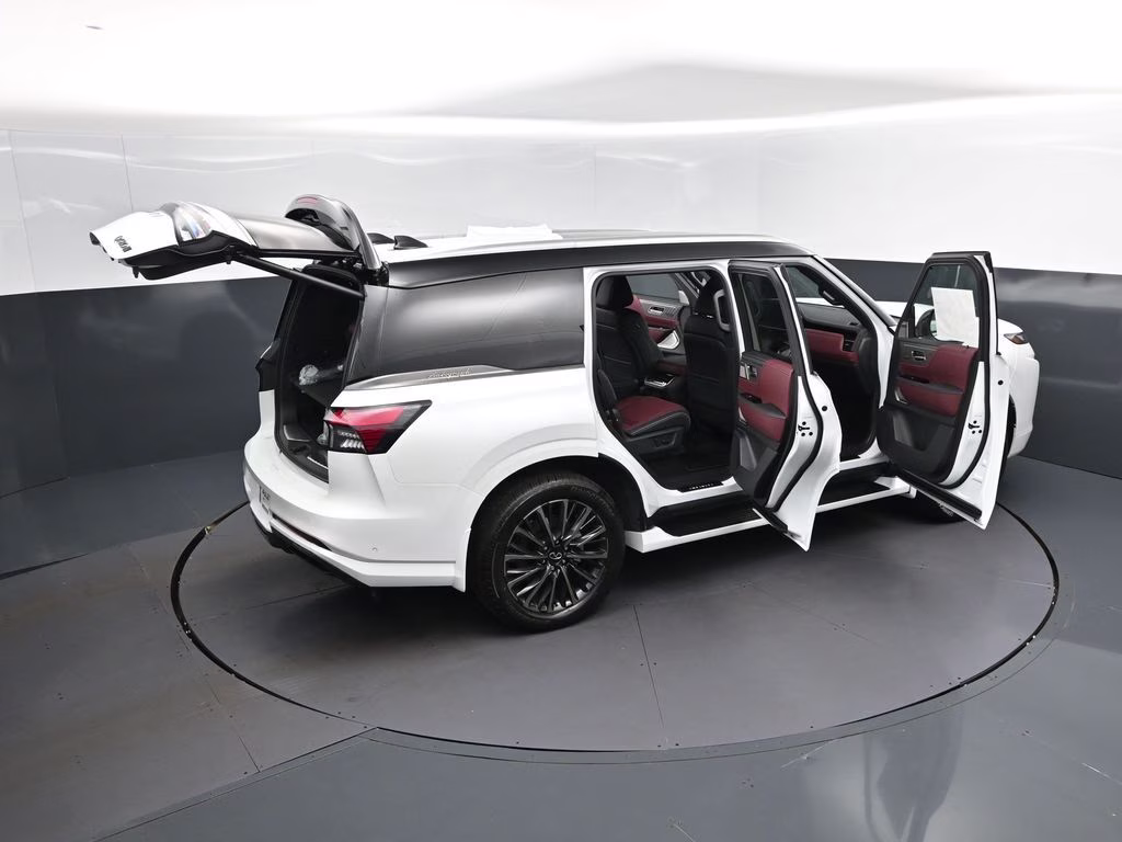 2026 White / Black INFINITI QX80 AUTOGRAPH 4X4 SUV