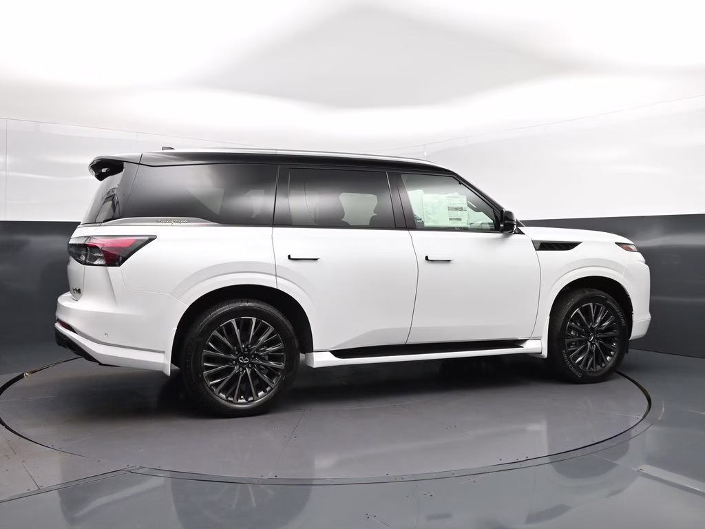 2026 White / Black INFINITI QX80 AUTOGRAPH 4X4 SUV