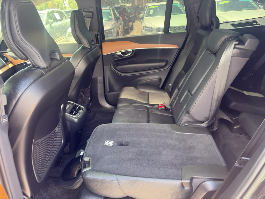 2023 Onyx Black Metallic Volvo XC90 Plus AWD SUV