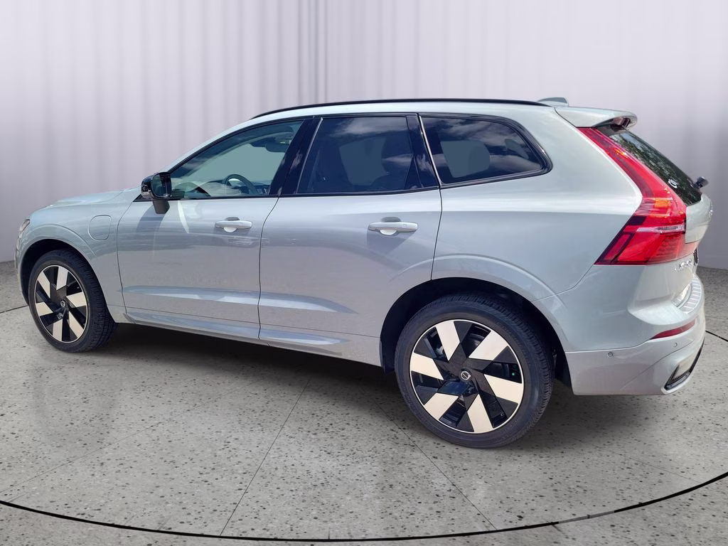 2025 Vapour Grey Metallic Volvo XC60 Plus AWD SUV