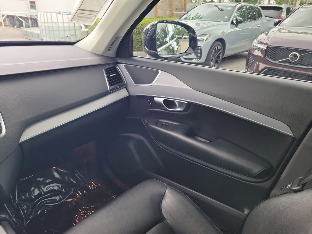 2023 Onyx Black Metallic Volvo XC90 Core AWD SUV