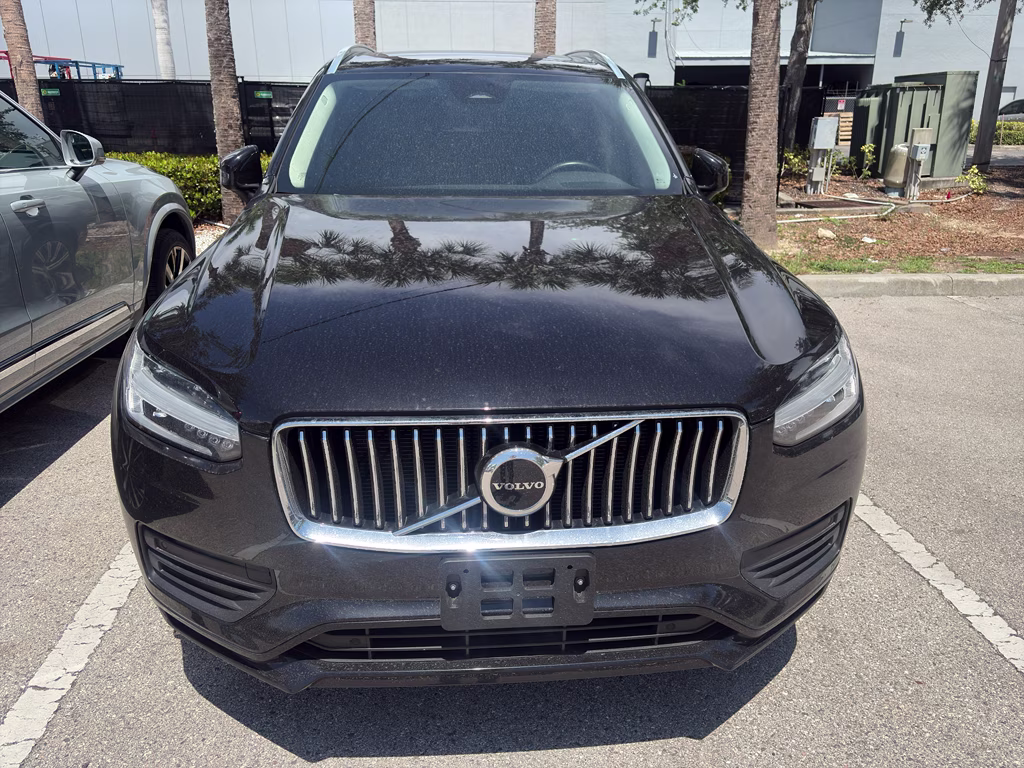 2023 Onyx Black Metallic Volvo XC90 Core AWD SUV