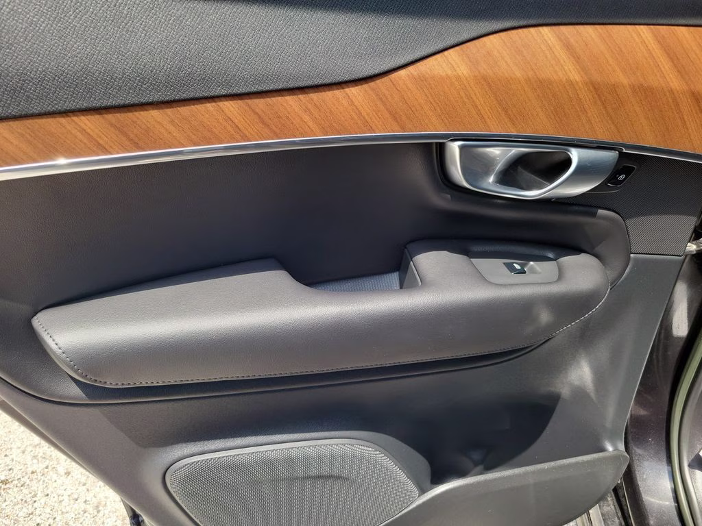 2023 Onyx Black Metallic Volvo XC90 Plus AWD SUV