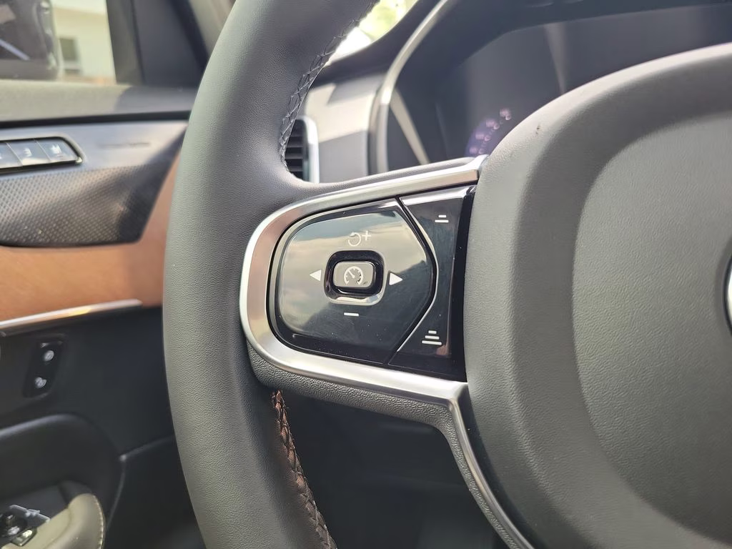 2023 Onyx Black Metallic Volvo XC90 Plus AWD SUV