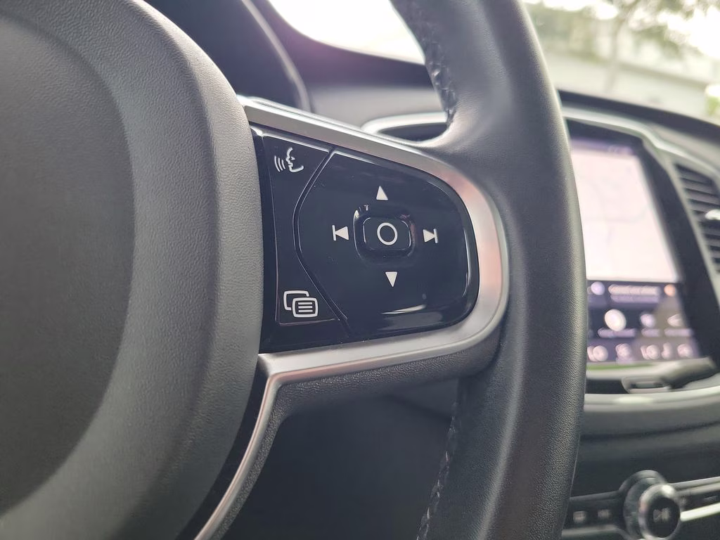 2023 Onyx Black Metallic Volvo XC90 Core AWD SUV