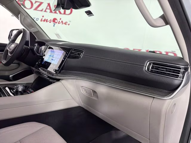 2022 Silver Zynith Jeep Wagoneer Series III RWD SUV