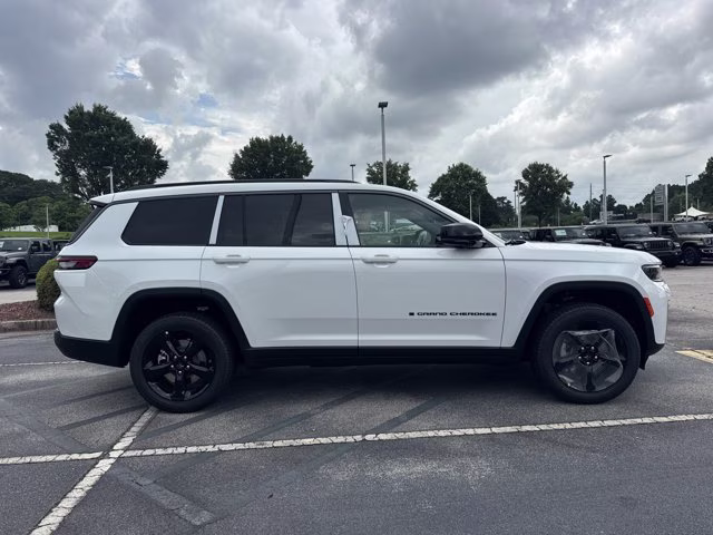 2026 Bright White Clearcoat Jeep Grand Cherokee L Limited 4X4 SUV