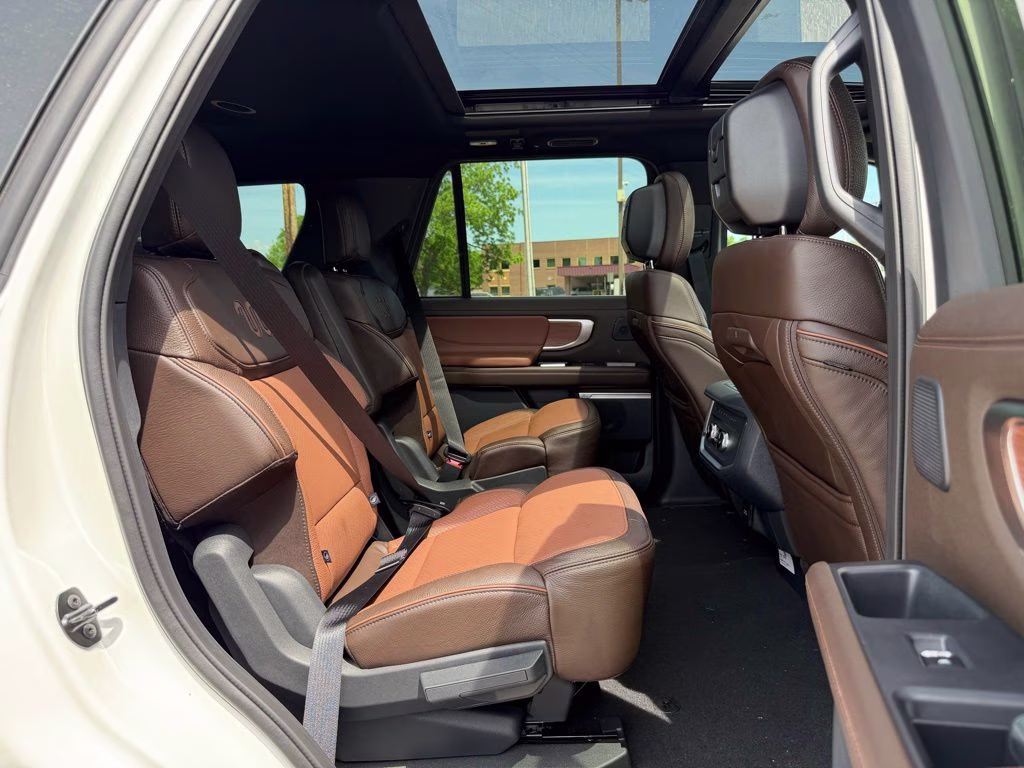 2026 Star White Metallic Tri-Coat Ford Expedition King Ranch 4X4 SUV