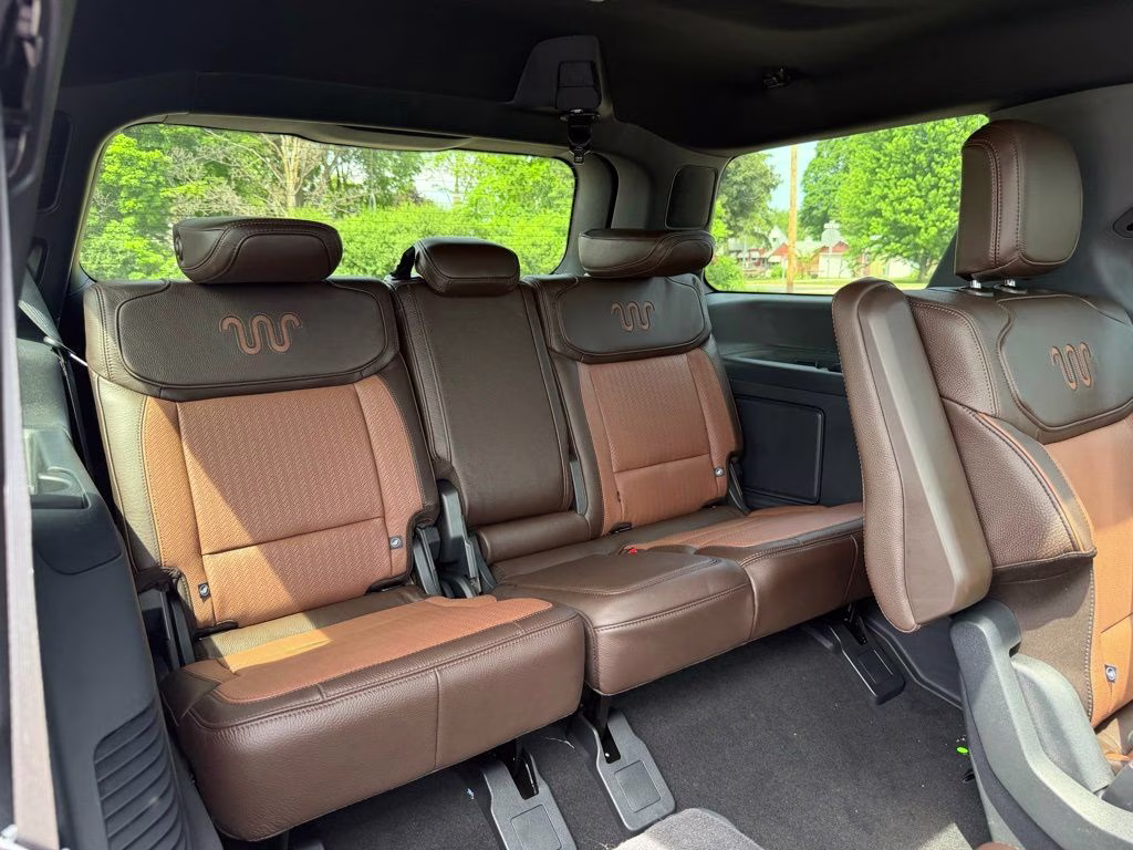 2026 Star White Metallic Tri-Coat Ford Expedition King Ranch 4X4 SUV